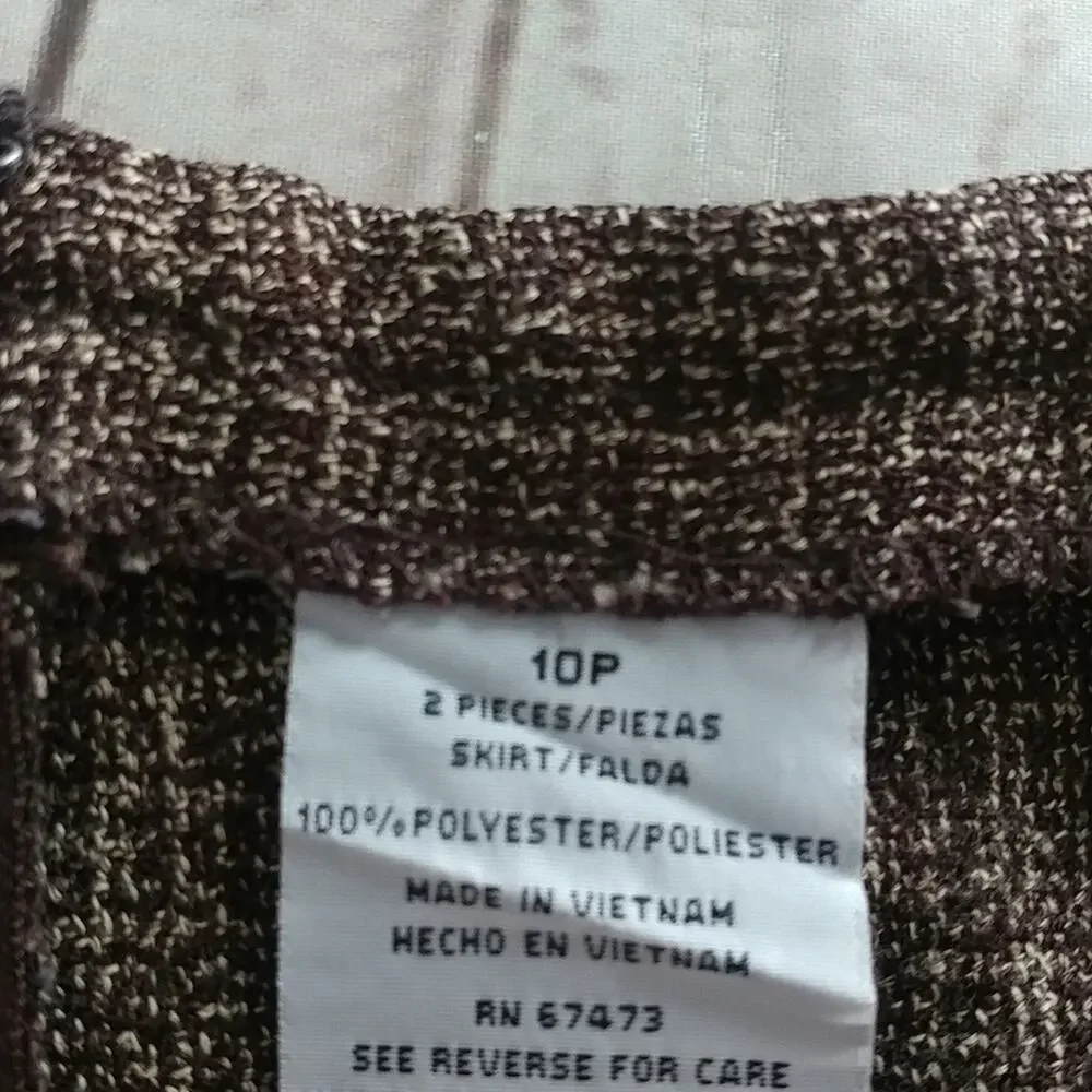 unbranded pleated trim